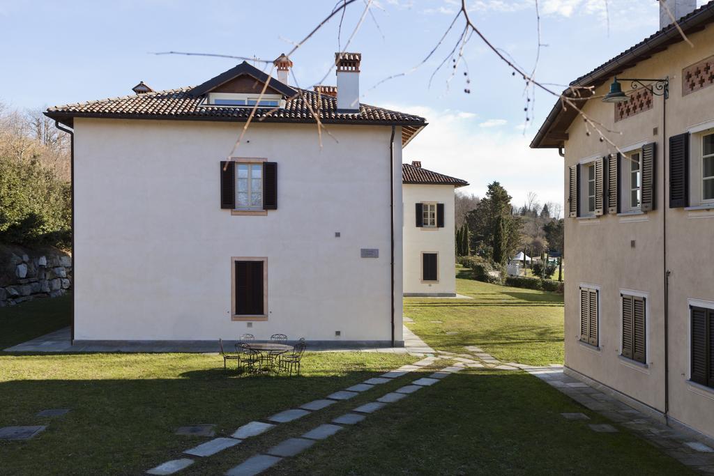 Foresteria Dei Piaceri Campestri Casciago Exterior photo