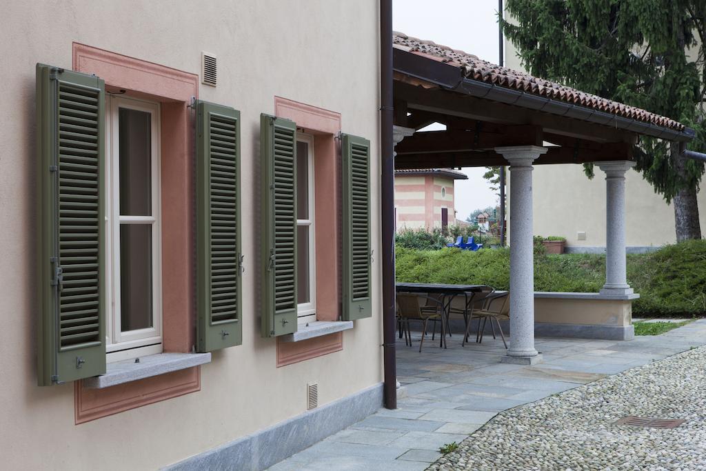 Foresteria Dei Piaceri Campestri Casciago Exterior photo