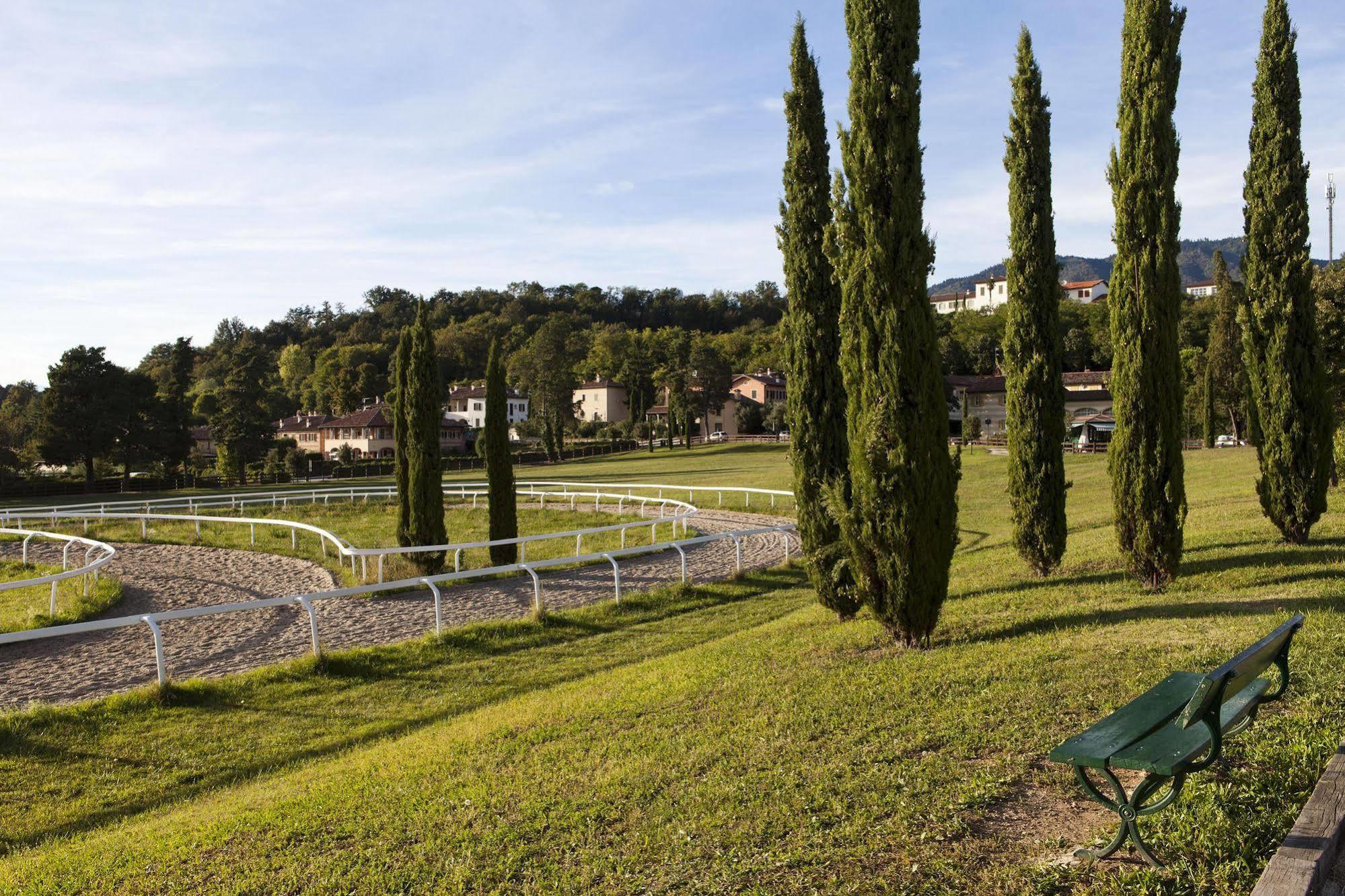 Foresteria Dei Piaceri Campestri Casciago Exterior photo